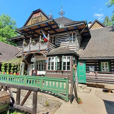 Na Statku Babiccino Udoli Lägenhetshotell 3*